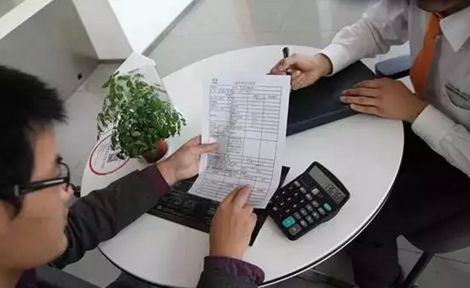 年輕人貸款買車劃算嗎？汽車fpc供應(yīng)商教你算好利息