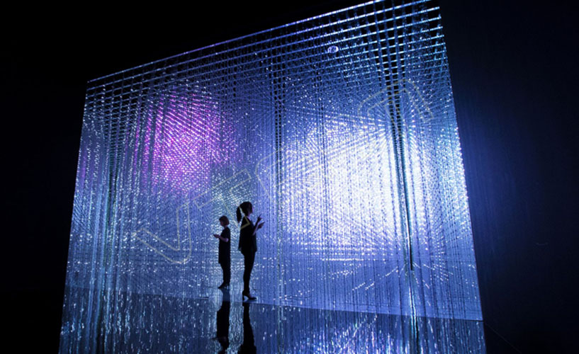 電池軟板之柔性顯示屏幕的“柔軟”